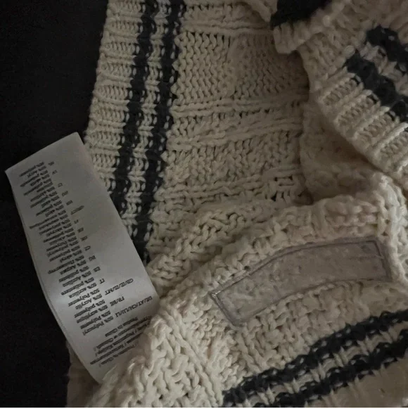 Taylor Swift Folklore re-release cardigan - Picture 6 of 6